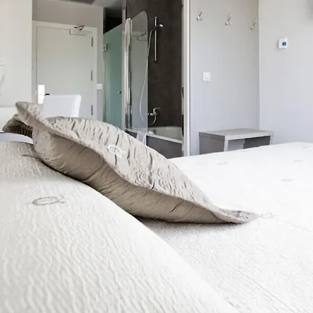 Отель Alix Boutique 4*