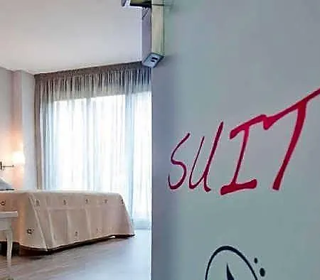Alix Boutique 4*