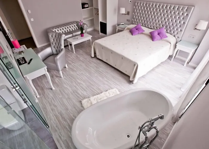 Alix Boutique Hotell 4*